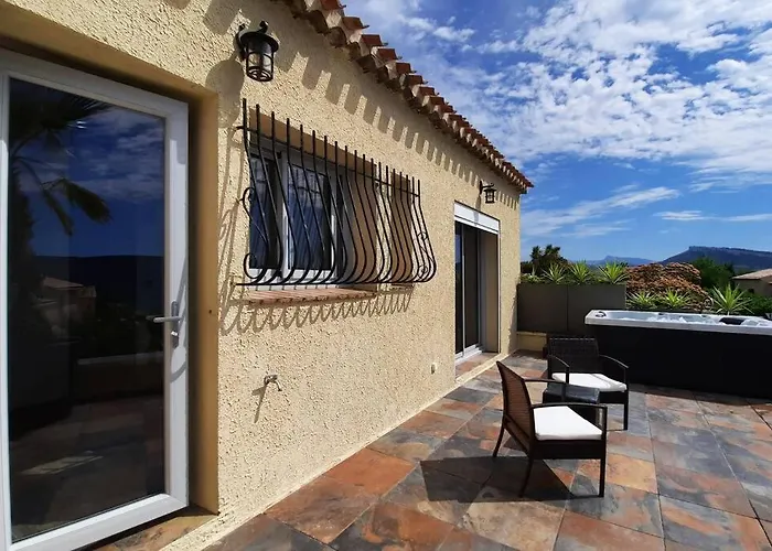 Reves De Vie, Studio Port Miou Perle Rare A Cassis